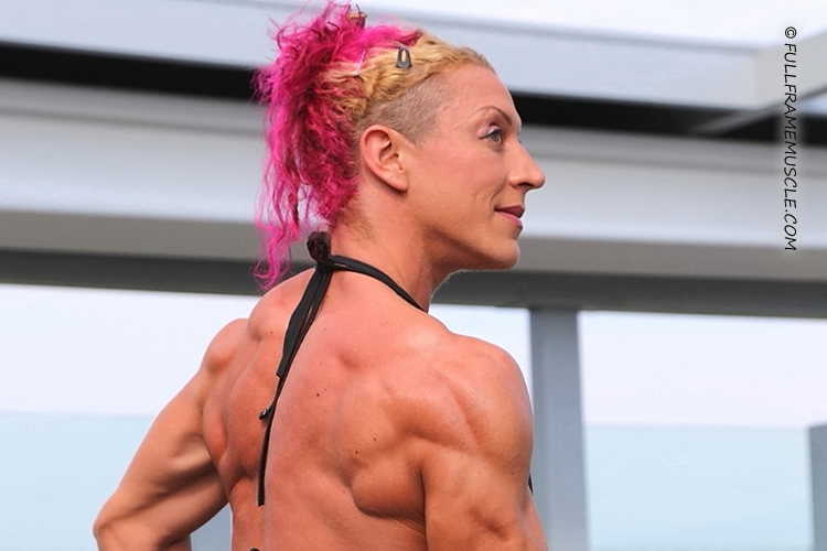 fullframemuscle.com: VICKY MOUTOPOULOU